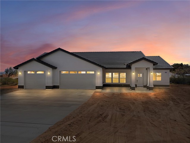 Detail Gallery Image 2 of 41 For 16970 Tokata Rd, Apple Valley,  CA 92307 - 3 Beds | 2 Baths
