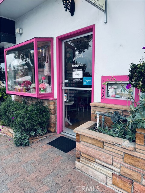 152 Avenida Del Mar, San Clemente CA: https://media.crmls.org/medias/933c0de1-9985-460c-bcae-86e2a87c5692.jpg