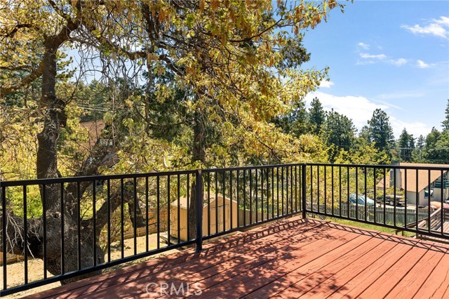 Detail Gallery Image 25 of 29 For 2135 Spring Oak Dr, Running Springs,  CA 92382 - 3 Beds | 2/1 Baths