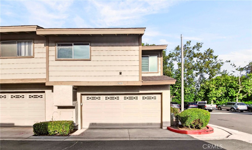 1580 Avenida Selva