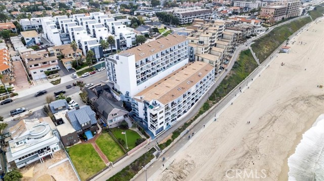 615 Esplanade, Redondo Beach, California 90277, 1 Bedroom Bedrooms, ,1 BathroomBathrooms,Residential,Sold,Esplanade,PV22002380