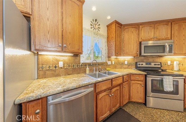 Detail Gallery Image 26 of 60 For 33099 Road 800, Raymond,  CA 93653 - 5 Beds | 3 Baths