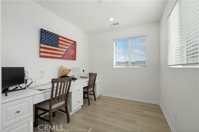 Detail Gallery Image 14 of 40 For 36300 Firelight Cir, Wildomar,  CA 92595 - 4 Beds | 3 Baths