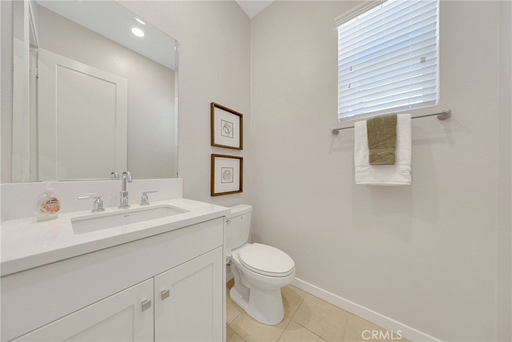 933fed14 E8d5 4e64 A43d B9eee3ab0ae7