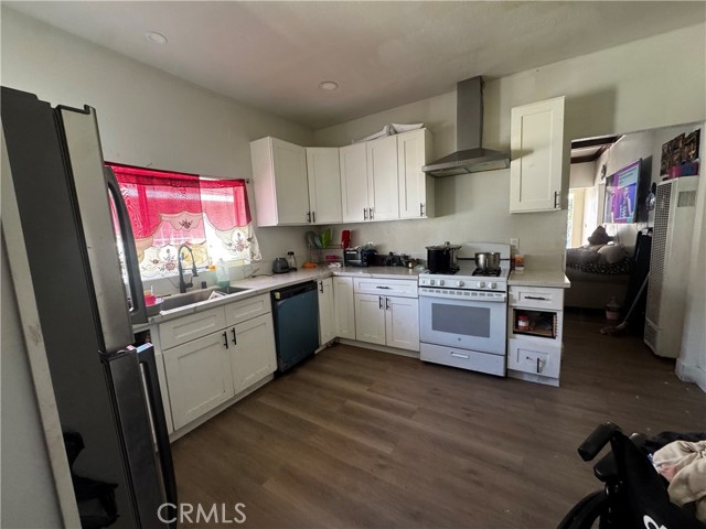 Detail Gallery Image 4 of 21 For 281 E 48th St, Los Angeles,  CA 90011 - – Beds | – Baths