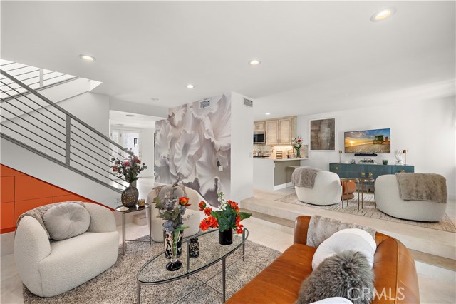 Detail Gallery Image 10 of 46 For 23 Canyon Crest, Corona Del Mar,  CA 92625 - 3 Beds | 2/1 Baths