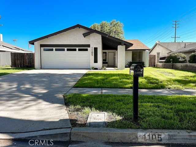 1105 Topaz St, Corona, CA 92882