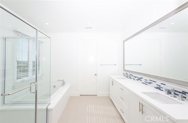 Detail Gallery Image 20 of 22 For 107 Villa Ridge, Irvine,  CA 92602 - 4 Beds | 3 Baths