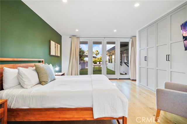 11308 Dona Teresa Dr, Studio City CA: https://media.crmls.org/medias/93423198-fa96-43c6-b1fe-10b09a117b40.jpg