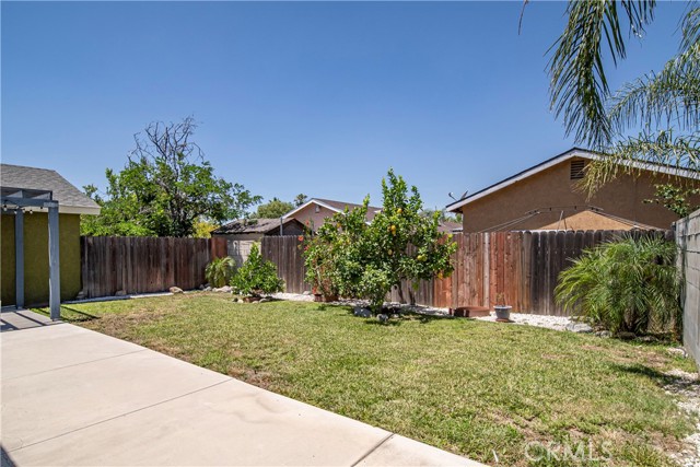 7980 Celeste Avenue, Fontana, California 92336, 2 Bedrooms Bedrooms, ,2 BathroomsBathrooms,Single Family Residence,For Sale,Celeste,OC24136765