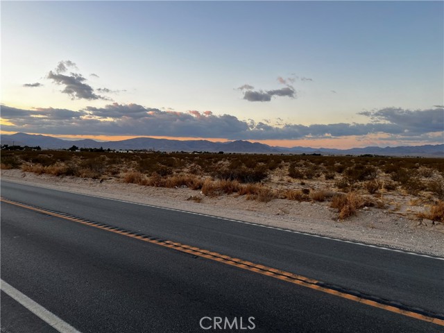 Detail Gallery Image 2 of 6 For 0 Old Woman Springs Rd, Lucerne Valley,  CA 92356 - – Beds | – Baths