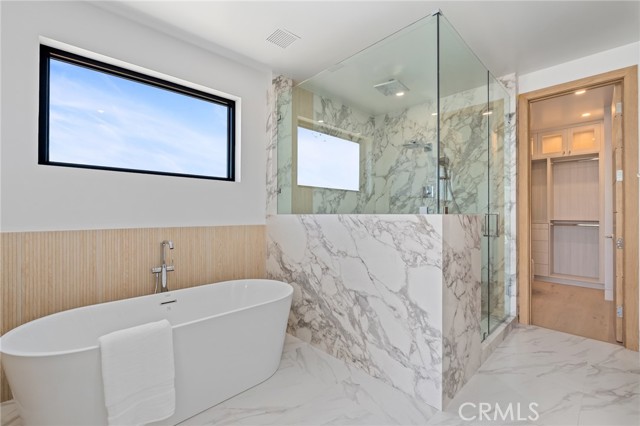Detail Gallery Image 34 of 45 For 520 11th St, Huntington Beach,  CA 92648 - 3 Beds | 3/1 Baths