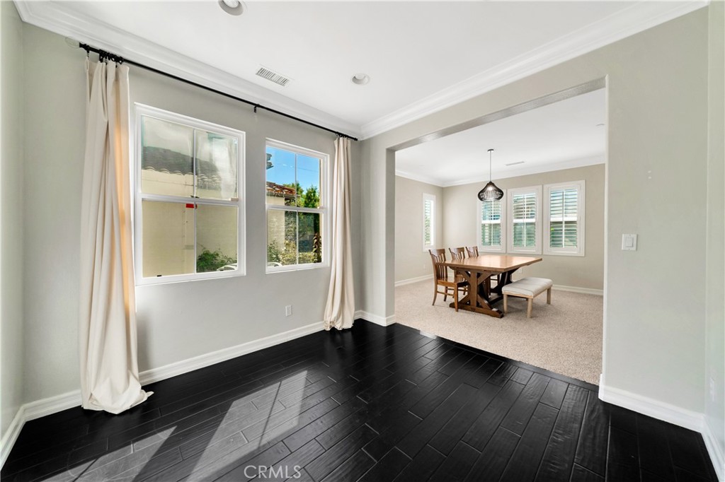 MLS #OC25252781 image #7