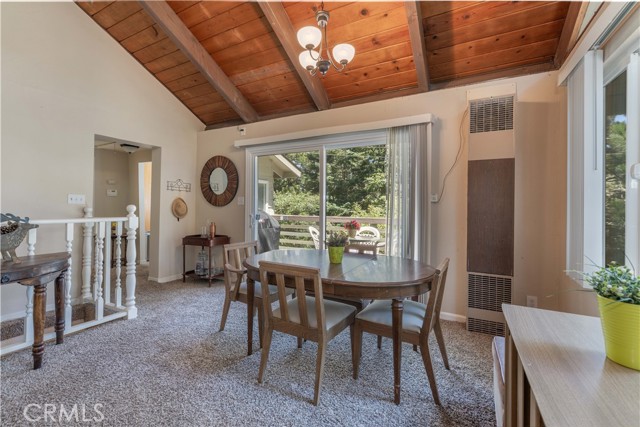 Detail Gallery Image 8 of 37 For 860 E Victoria Ct, Lake Arrowhead,  CA 92352 - 2 Beds | 1/1 Baths