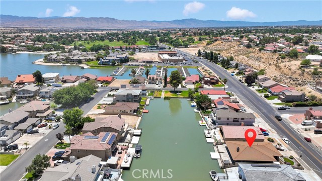 13435 Spring Valley, Victorville CA: https://media.crmls.org/medias/9344f5ee-4389-4ef9-ad1b-56b1e1c2671a.jpg
