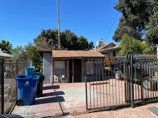 10015 Marcus Avenue photo 1