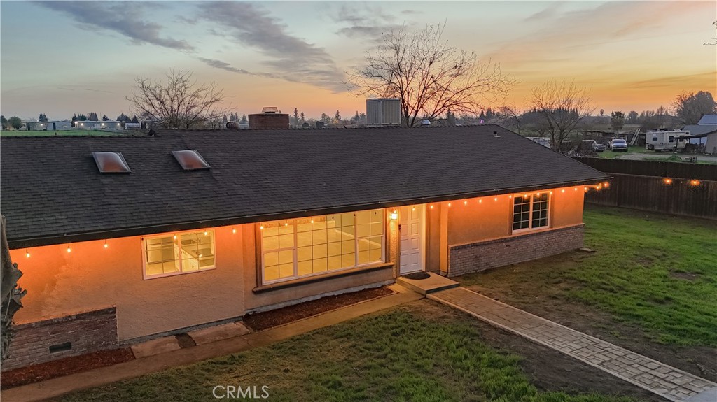 2044 W State Highway 140