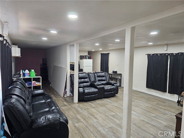 Detail Gallery Image 3 of 13 For 16115 33rd Ave, Clearlake,  CA 95422 - 2 Beds | 2 Baths