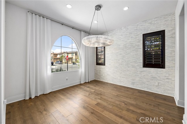 Detail Gallery Image 4 of 51 For 62 Holmes Pl, Tustin,  CA 92782 - 5 Beds | 4/1 Baths