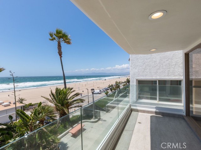 Detail Gallery Image 1 of 17 For 3616 the Strand a,  Manhattan Beach,  CA 90266 - 2 Beds | 2 Baths