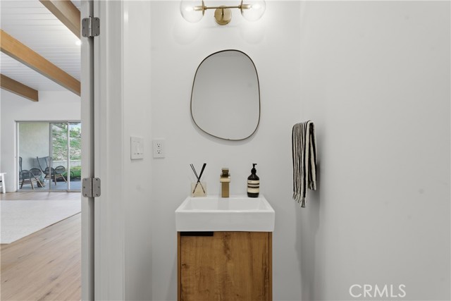 Detail Gallery Image 18 of 38 For 5618 Wilhelmina Ave, Woodland Hills,  CA 91367 - 3 Beds | 2/1 Baths