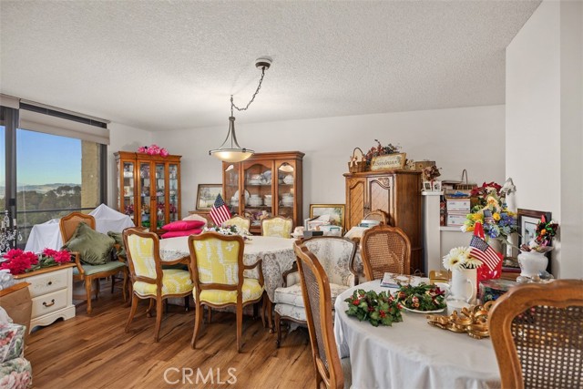 Detail Gallery Image 12 of 70 For 24055 Paseo Del Lago #411,  Laguna Woods,  CA 92637 - 1 Beds | 1/1 Baths