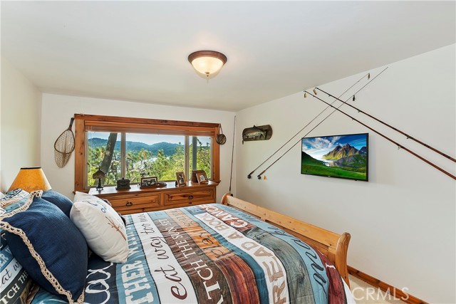 Detail Gallery Image 33 of 70 For 1254 Yosemite Dr, Lake Arrowhead,  CA 92352 - 4 Beds | 2 Baths