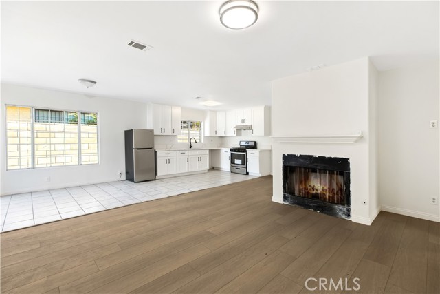 Detail Gallery Image 17 of 33 For 823 E 3rd St, Pomona,  CA 91766 - 4 Beds | 2 Baths