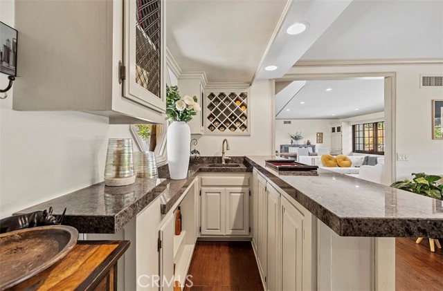 Detail Gallery Image 18 of 56 For 4200 Abbington Ct, Westlake Village,  CA 91361 - 5 Beds | 3 Baths
