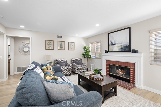 3302 Braemar Lane, Corona CA: https://media.crmls.org/medias/934b1c1e-f949-474a-a33e-4115fab03329.jpg