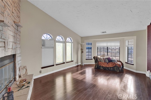 Detail Gallery Image 18 of 65 For 13889 Olathe Rd, Apple Valley,  CA 92307 - 5 Beds | 2/1 Baths