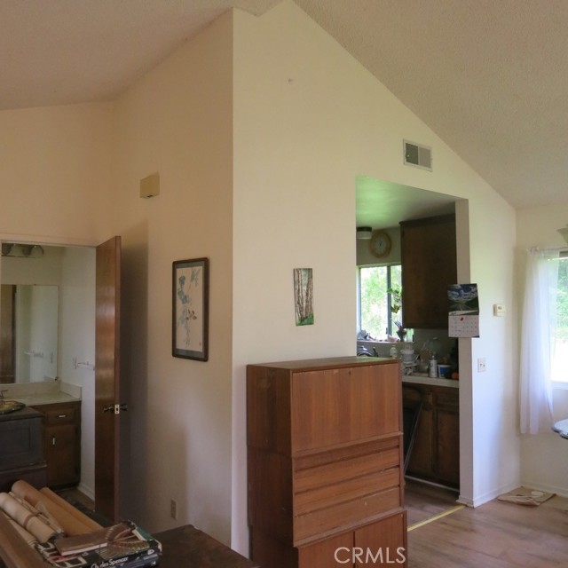 Detail Gallery Image 13 of 45 For 760 Huntington Rd, Cambria,  CA 93428 - 2 Beds | 2/1 Baths