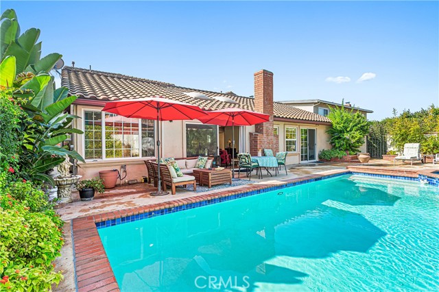 Detail Gallery Image 2 of 57 For 5101 Chateau, Irvine,  CA 92604 - 4 Beds | 3/1 Baths