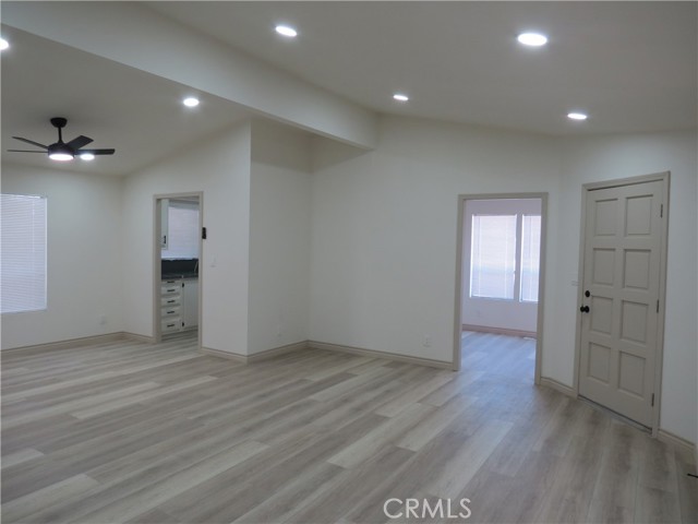 601 N Kirby Street, Hemet CA: https://media.crmls.org/medias/934e7db2-006e-4468-957e-cc6feb3b923a.jpg