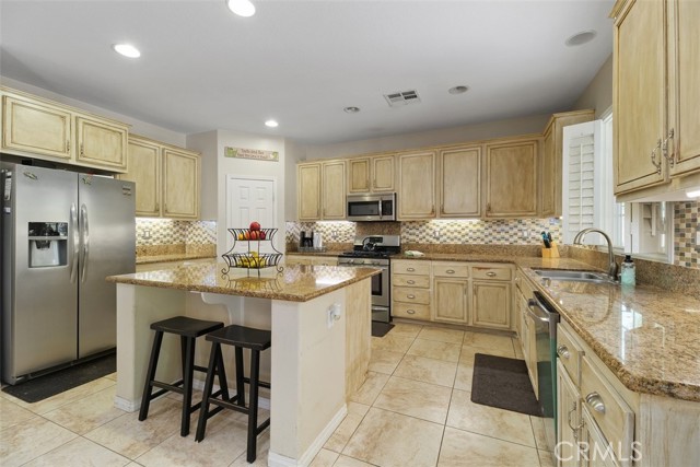 34787 Grotto Hills Drive, Winchester CA: https://media.crmls.org/medias/934eac56-d3a7-4c8f-88e5-109d022d63d5.jpg
