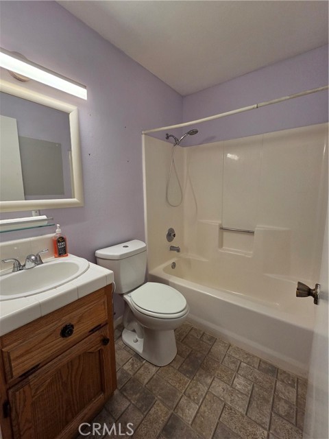 Detail Gallery Image 7 of 14 For 22201 Mccarthy Dr, Tehachapi,  CA 93561 - 3 Beds | 2 Baths