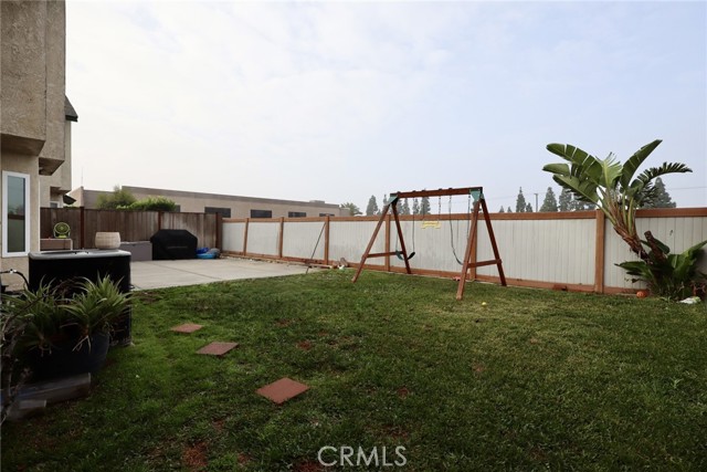 Detail Gallery Image 9 of 51 For 2804 Rippling Brook, Ontario,  CA 91761 - 3 Beds | 2/1 Baths