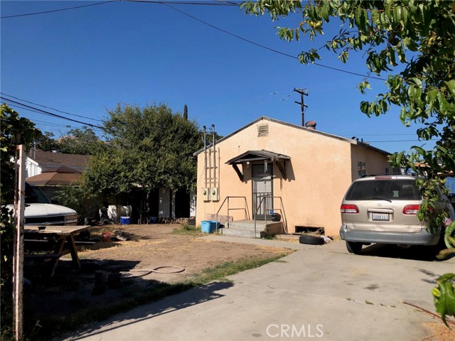 621 W Lemon Way, Fillmore CA: https://media.crmls.org/medias/934f40fb-c3a5-44cb-835d-722a5dbf8e79.jpg