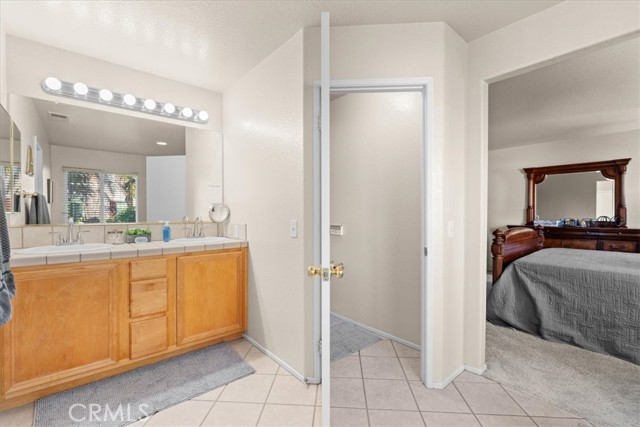11868 Bunker Hill Drive, Rancho Cucamonga CA: https://media.crmls.org/medias/934f4924-bdcf-4f8b-bb4b-e0f7be6669c4.jpg