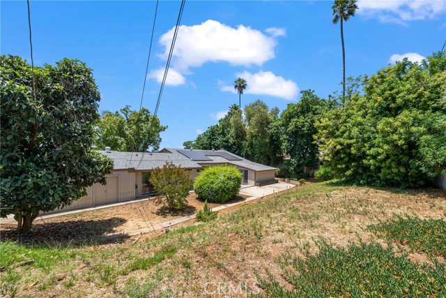 1560 Trellis Lane, Escondido, California 92026, 3 Bedrooms Bedrooms, ,3 BathroomsBathrooms,Residential,For Sale,Trellis Lane,EV24122644