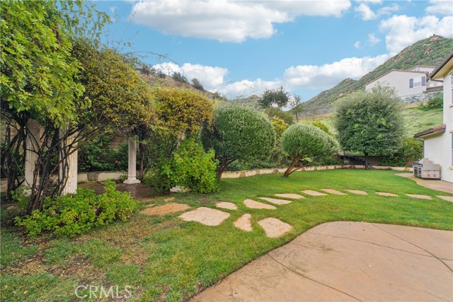 Detail Gallery Image 8 of 48 For 1908 Hazel Nut Ct, Agoura Hills,  CA 91301 - 4 Beds | 4 Baths