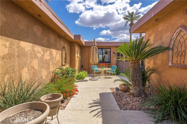 Detail Gallery Image 14 of 47 For 32 Haig Dr, Rancho Mirage,  CA 92270 - 2 Beds | 2 Baths