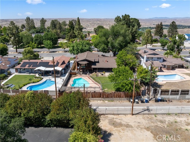 Detail Gallery Image 2 of 38 For 2919 Panorama Dr, Bakersfield,  CA 93306 - 3 Beds | 2/1 Baths