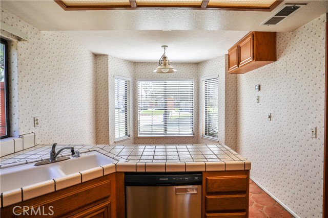 Detail Gallery Image 19 of 64 For 2003 Springcreek Cir, Upland,  CA 91784 - 3 Beds | 2 Baths