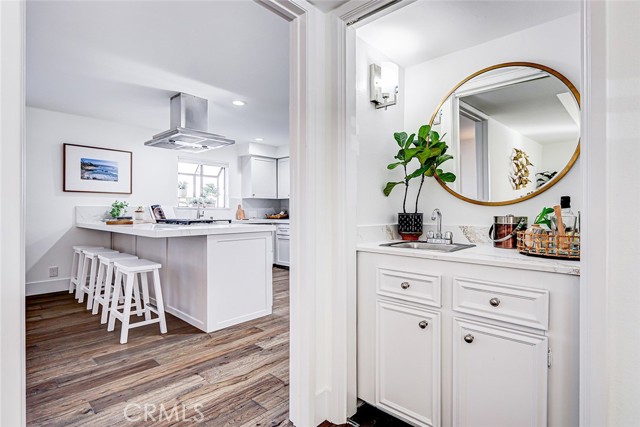 101 Broadway, Redondo Beach, California 90277, 3 Bedrooms Bedrooms, ,2 BathroomsBathrooms,Residential,For Sale,Broadway,SB25056727