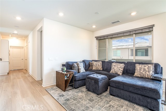 3580 E Peckham Paseo, Ontario CA: https://media.crmls.org/medias/93565184-f401-4a11-b5eb-8ad508c1196c.jpg
