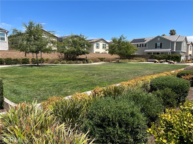 Detail Gallery Image 21 of 22 For 2061 E Sentinel Privado, Ontario,  CA 91764 - 4 Beds | 2/1 Baths