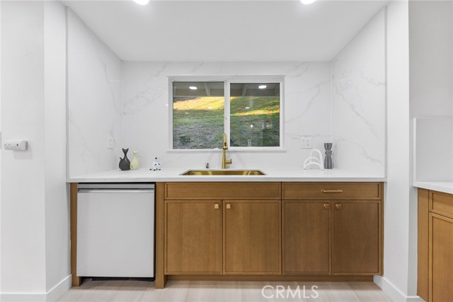 Detail Gallery Image 11 of 41 For 261 Zenith, La Puente,  CA 91744 - 3 Beds | 2 Baths