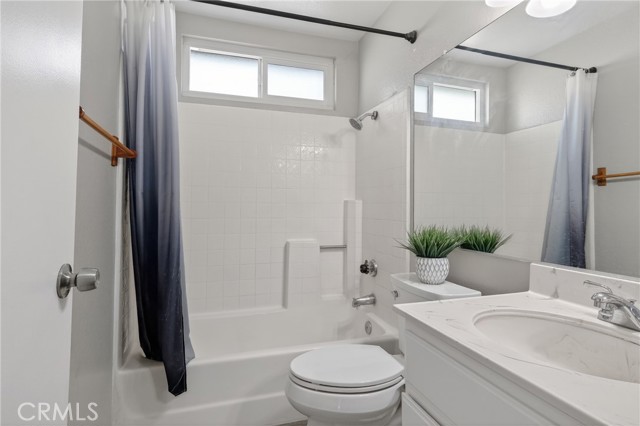 Detail Gallery Image 15 of 22 For 11570 Pinnacle Peak Ct, Rancho Cucamonga,  CA 91737 - 3 Beds | 2/1 Baths