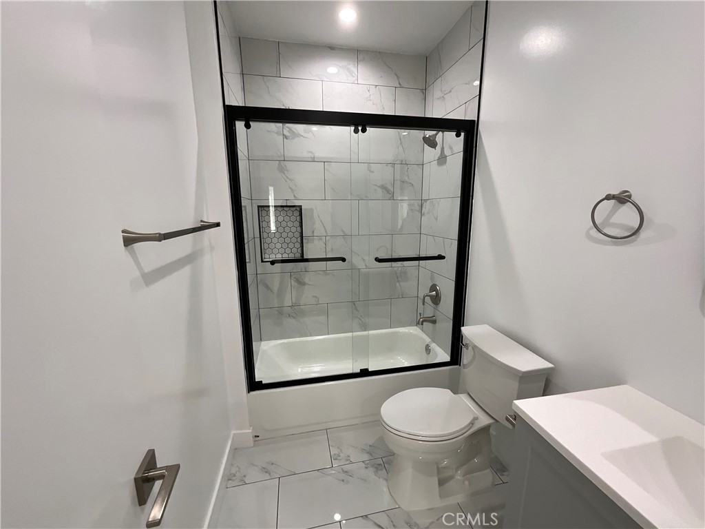 MLS #SR25236339 image #12